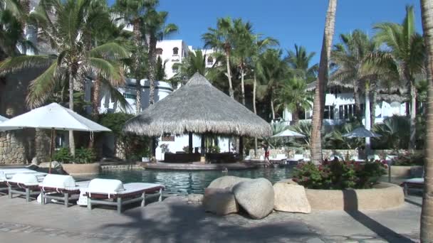 Pool im Resort club cascadas de baja — Stockvideo