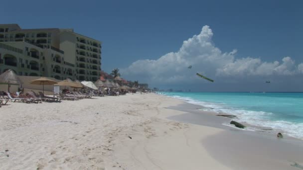 People at Cancun Resort Beach — Stock Video