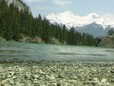 Banff içinde Bow Nehri 