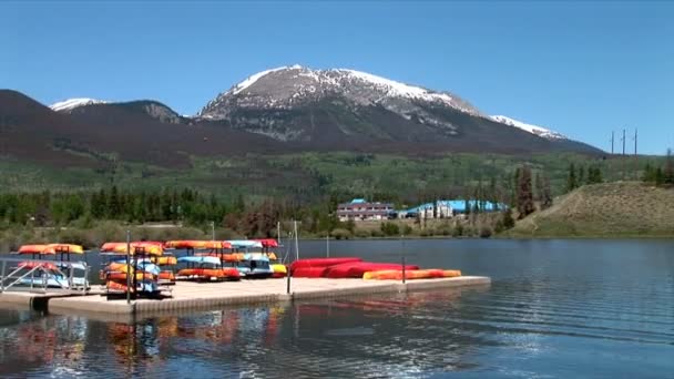 Frisco Marina with Canoes on Pier — Stock Video