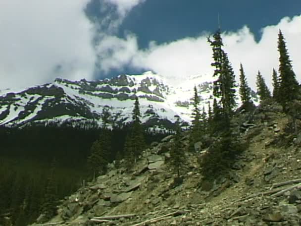 Moraine Lake vrcholy — Stock video