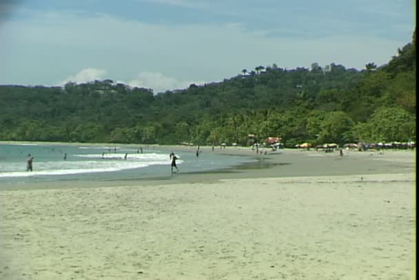 Manuel antonio strand in costa rica — Stockvideo