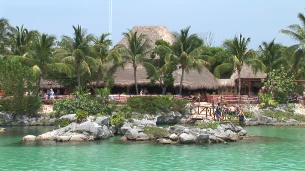 Cabañas de restaurante Xel Ha — Vídeos de Stock