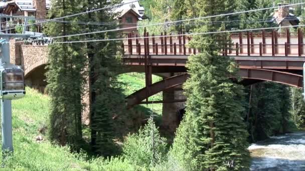 Kayak teleferiğine bridge Lionshead Resort yakınındaki — Stok video