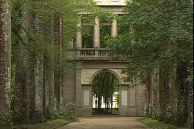 Bahçe giriş kapısı 