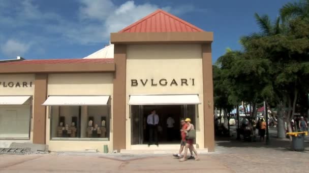 Módní obchod Bvlgari Philipsburg — Stock video