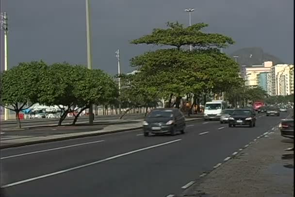 在里约热内卢的马路王者海边 — 图库视频影像