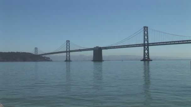 Oakland bay bridge i san francisco — Stockvideo