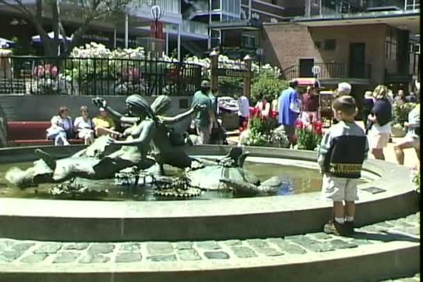 Plaza Ghirardelli en San Francisco — Vídeos de Stock