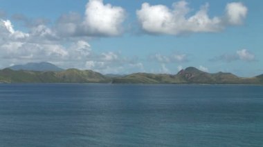 Nevis Adası St. Kitts Adası'ndan görüntüleyin