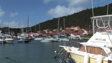Gustavia bağlantı noktası deniz araçları ile