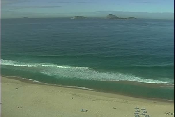 Praia de Ipanema no Rio de Janeiro — Vídeo de Stock