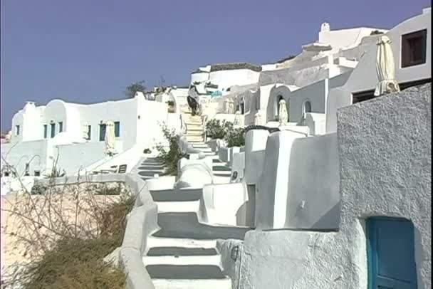 Walkway to Oia city in Greece — Stock Video