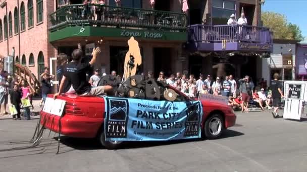 Desfile en Park City — Vídeo de stock