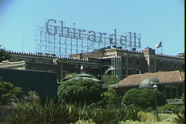 Plaza Ghirardelli en San Francisco — Vídeos de Stock