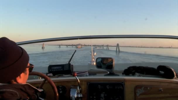 Venedik deniz taksisi — Stok video