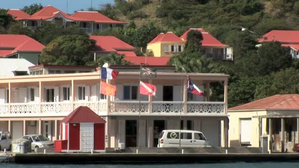 Zollhaus in der Stadt Gustavia — Stockvideo