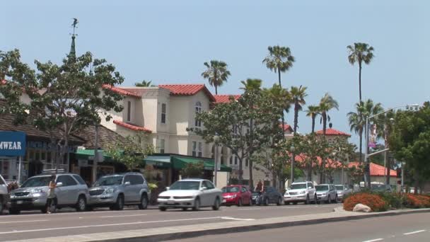 Tráfego na cidade de Carlsbad resort — Vídeo de Stock