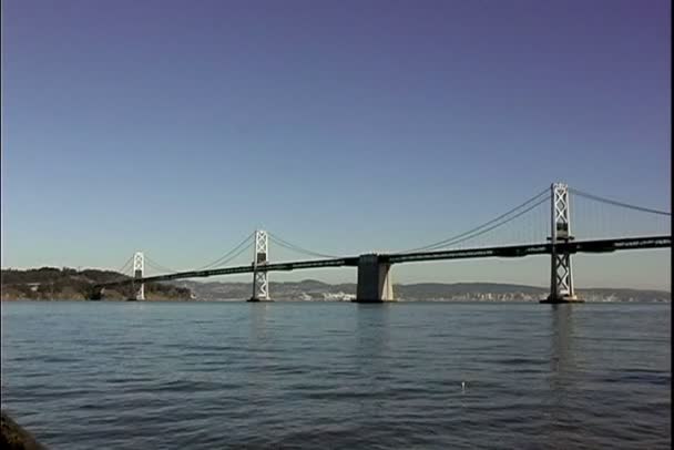 Oakland bay bridge v san Franciscu — Stock video