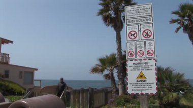 San Diego'da Beach işareti
