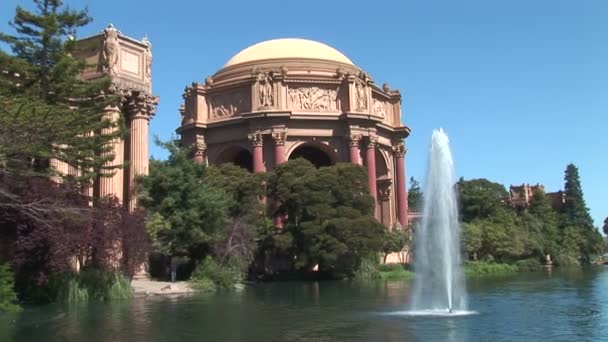 Palace of Fine Arts with fountain — ストック動画