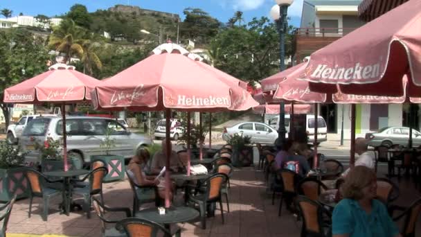 Café in der Stadt Marigot — Stockvideo
