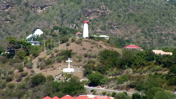 Inselstraße zum Leuchtturm — Stockvideo