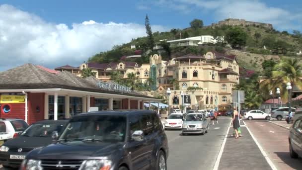 Straße in der Stadt Marigot — Stockvideo