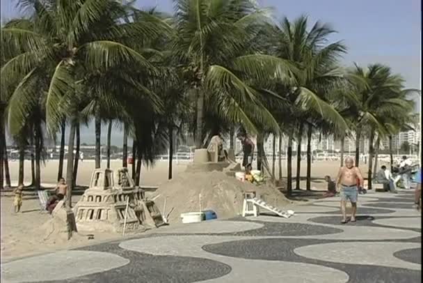 Escultor de arena en Río de Janeiro — Vídeo de stock