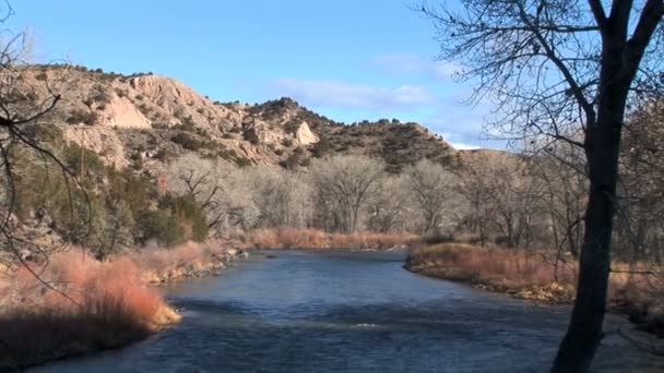 Rio Grande river in desert — Stock Video