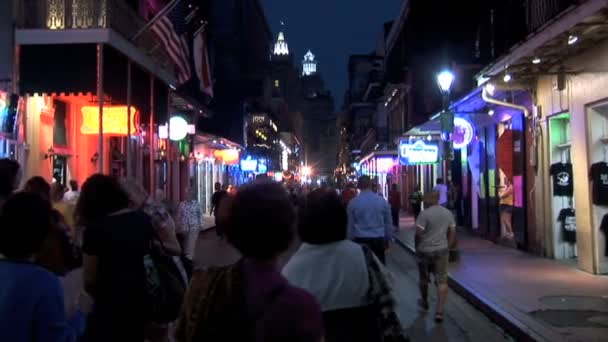 Bourbon street w Nowym Orleanie — Wideo stockowe