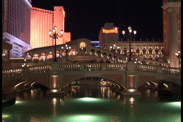 Canal Veneziano à noite em Las Vegas — Vídeo de Stock