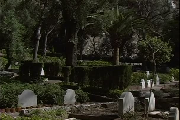 Cemitério vazio em Gibraltar — Vídeo de Stock