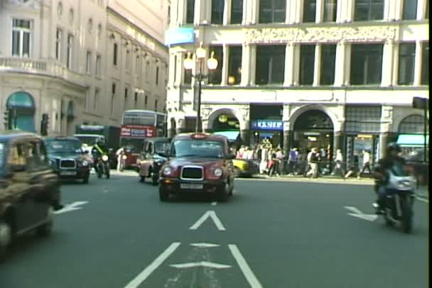 Traffic in London, United Kingdom — Stock Video