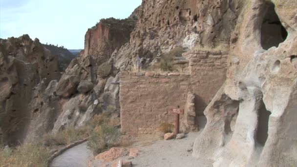 Anasazi byn ruinerna i New Mexico — Stockvideo