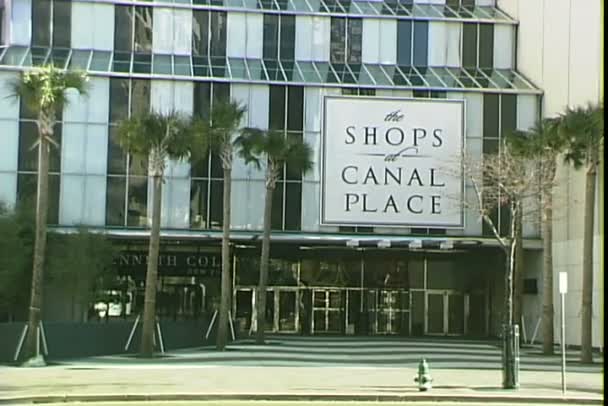 Obchody a místo Canal — Stock video