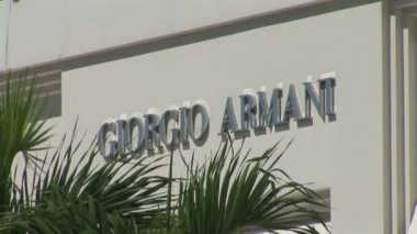 Giorgio Armani shop kayıt