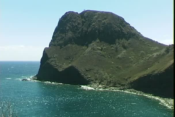 West Maui Sea Cliff — Stock video