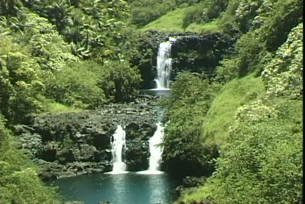 Triple waterfall in USA — Stock Video