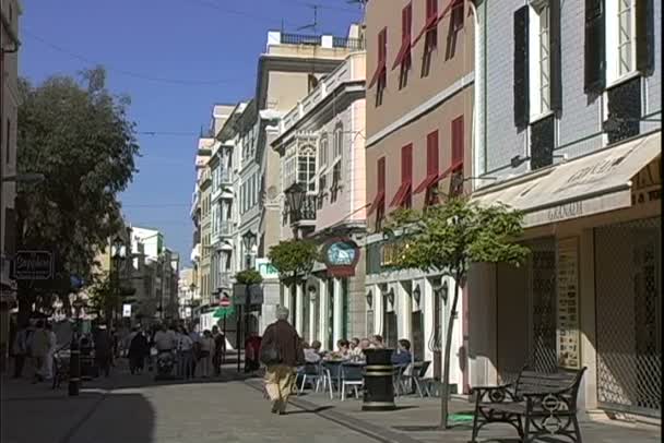 Rua principal em Gibraltar — Vídeo de Stock