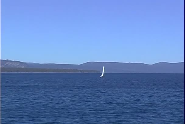 Lake Tahoe with sailboat in Nevada — Stock Video