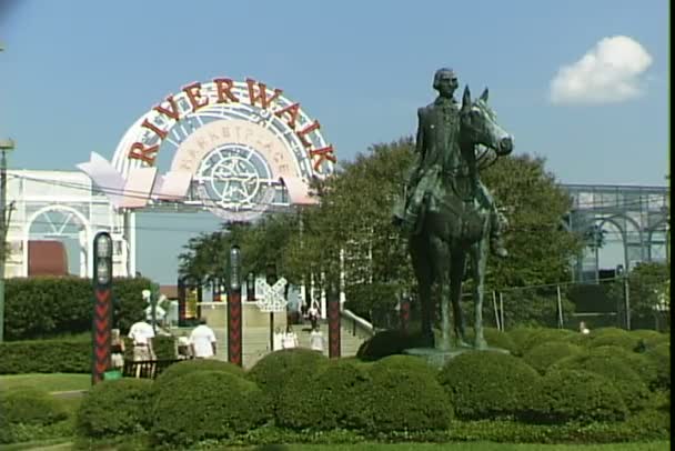 Riverwalk Marketplace i New Orleans — Stockvideo