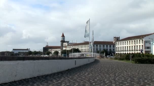 在葡萄牙 Porta 德尔加达市 — 图库视频影像
