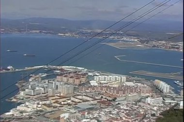 La Lnea de la Concepcion şehir manzaralı Gibraltar