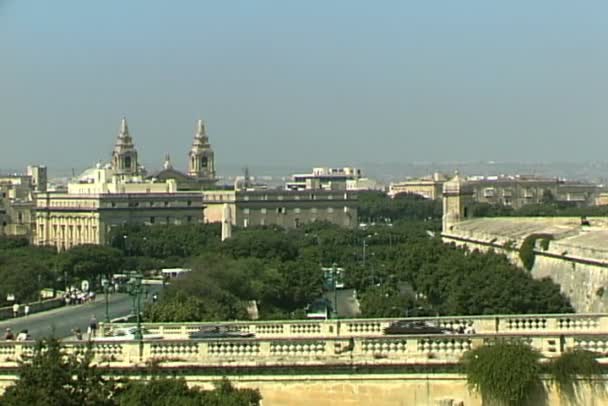 Blick auf valetta auf malta — Stockvideo