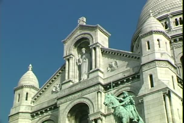 Basilikan på sacred heart i paris — Stockvideo
