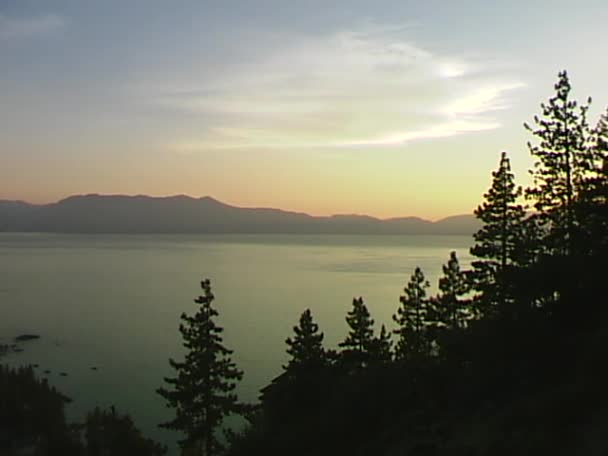 Vista do Lago Tahoe em Nevada — Vídeo de Stock