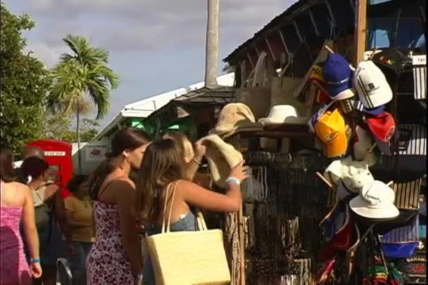 Mercado de palha nas ilhas das Bahamas — Vídeo de Stock