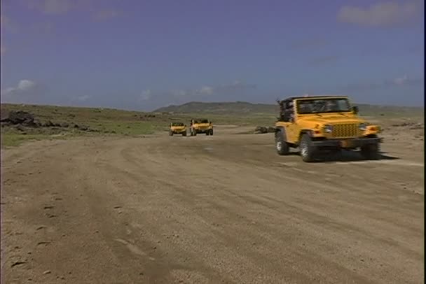 Jeeps ritten op Aruba — Stockvideo