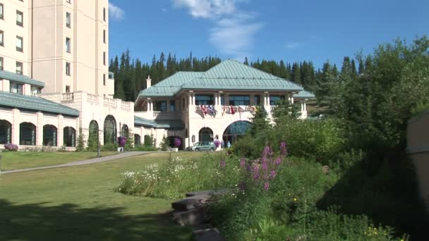 Chateau Lake Louise Hotel — Vídeo de stock